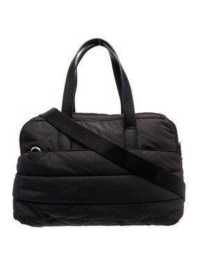 Away Lightweight Quilted Carry Bag